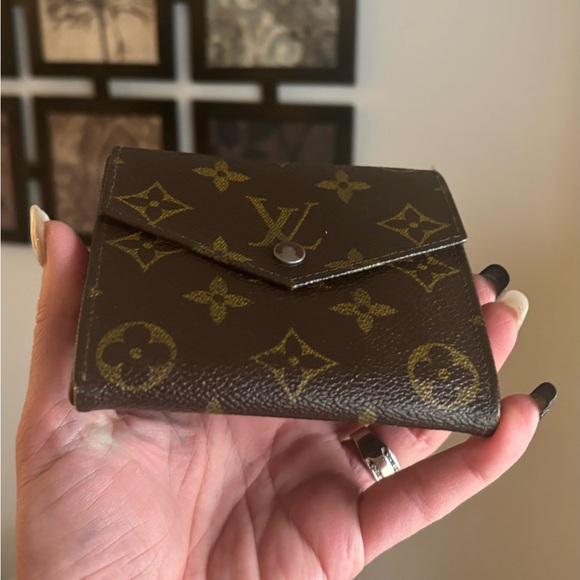 Authentic Louis Vuitton Elise Monogram two sides snap Wallet - Picture 7 of 16